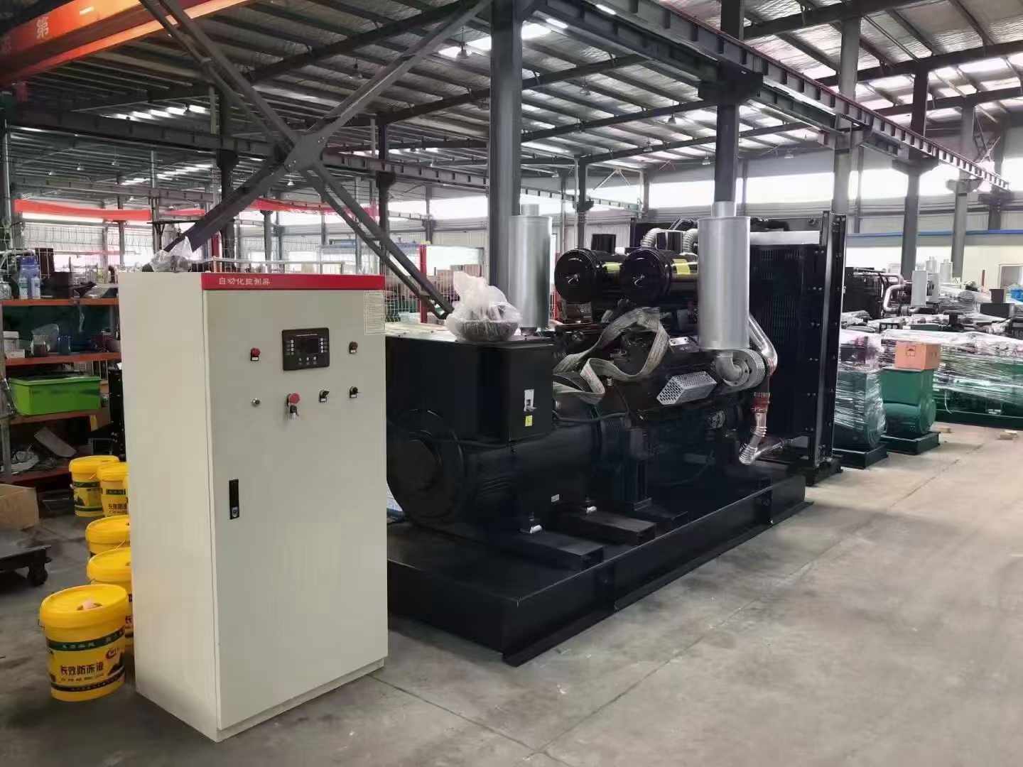 康乐柴油发电机运行时的噪音和振动水平如何？