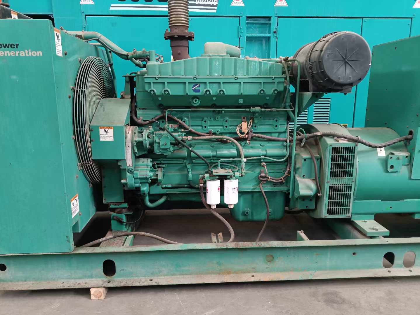 康乐过载会对 600kW 柴油发电机组造成哪些损害？