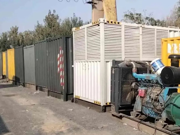 康乐200KW柴油发电机机组每小时油耗是多少？